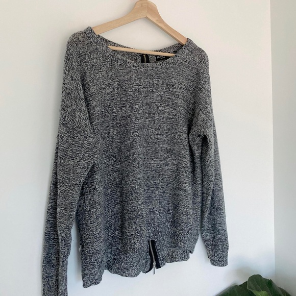 Grey sweater - Picture 1 of 5